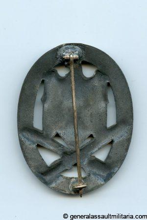 General assault badge by Rudolf Karneth