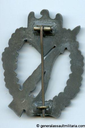 Infantry assault badge - unknown maker ''pillow Crimp'' Vienna design