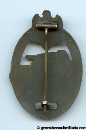 Panzer assault badge in bronze - unknown maker ''Juncker set-up''