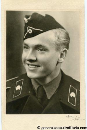 22.5 x 16 cm panzer portrait