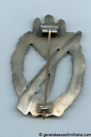 Infantry assault badge in silver - Unknown maker ''H'' crimped