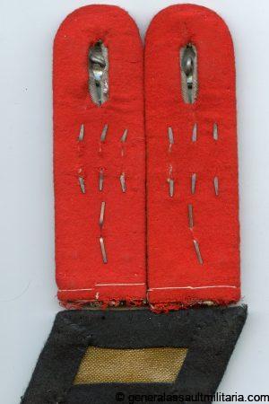 Artillery regiment 225 pair of matching Oberleutnant Shoulder boards