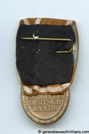 Single mounted West Wall medal
