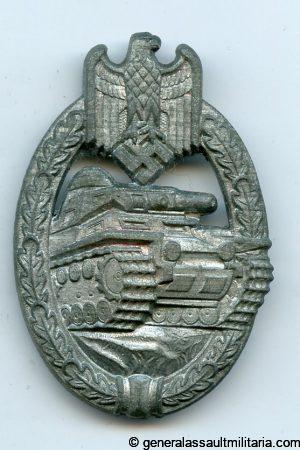 Panzer assault badge in silver - Unknown maker 'Daisy'