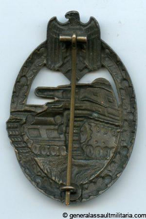 Panzer assault badge in bronze - C.E. Juncker, Berlin