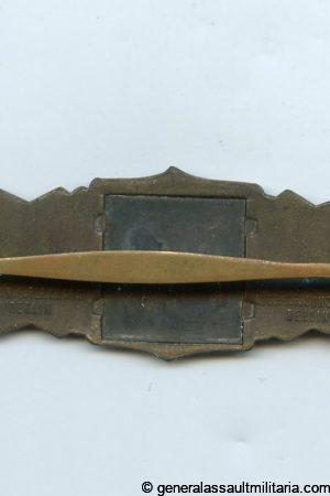 Close combat clasp in bronze - C.E. Juncker, Berlin