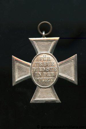 18 year police service medal