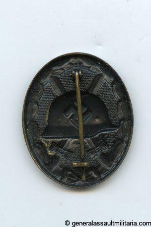 Wound badge in black - Unknown maker