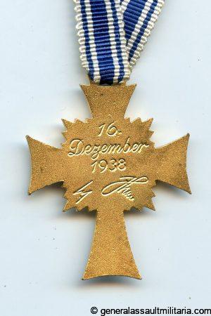 Mothers cross in gold