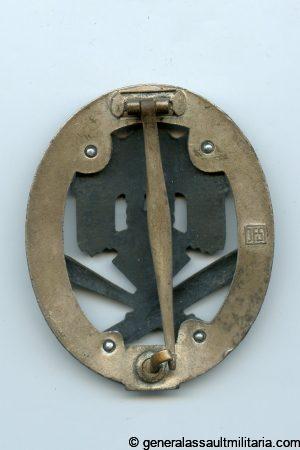 Numbered general assault badge 25 – Josef Felix & Söhne, Gablonz