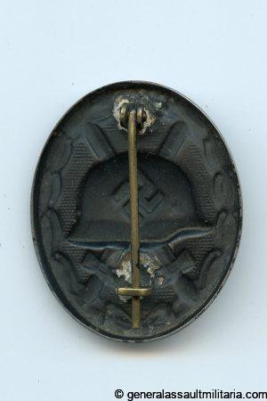 Wound badge in black - Unknown maker