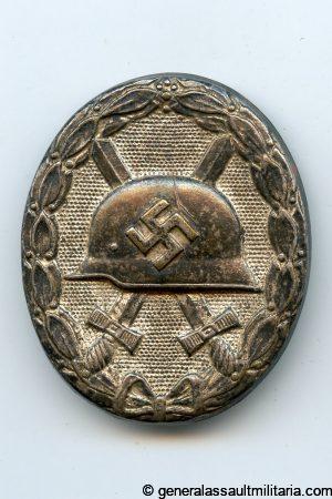 Wound badge in silver – Deschler/Wiedmann ‘Übergrosse’