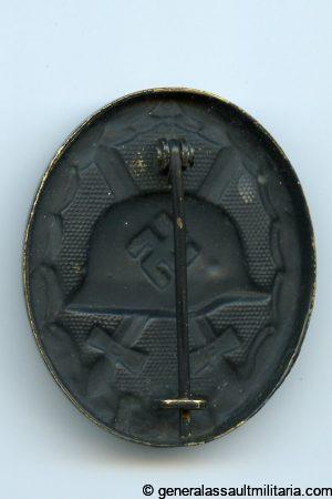 Wound badge in black - Unknown maker