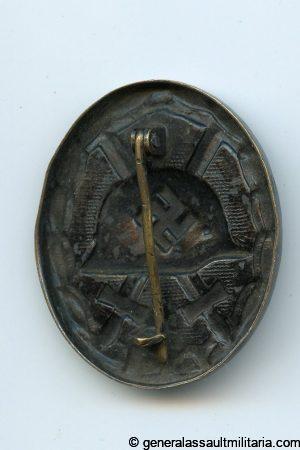 Wound badge in black - Unknown maker