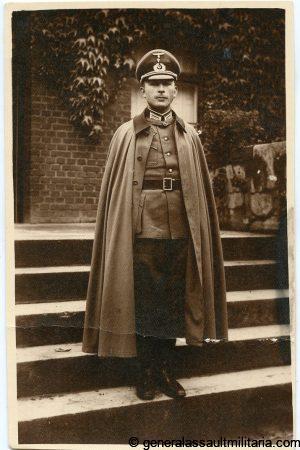 Heer field chaplain portrait + grave photo