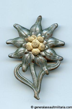 Gebirgsjäger Edelweiss cap insginia