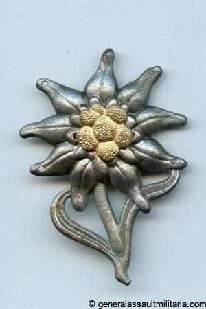 Gebirgsjäger Edelweiss cap insignia