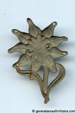 Gebirgsjäger Edelweiss cap insginia