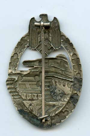 Panzer assault badge in silver – C.E. Juncker, Berlin