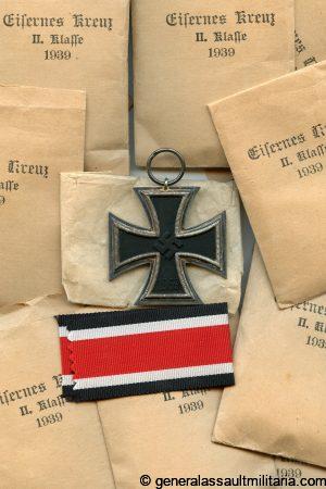 Iron cross second class + packet - MM27 Anton Schenkl, Wien