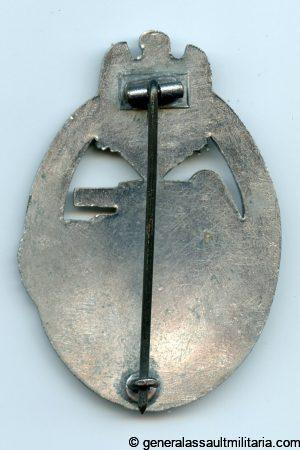 Panzer assault badge in silver – ‘Vienna design – scooped flatback’