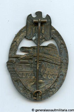 Panzer assault badge in bronze - C.E. Juncker, Berlin