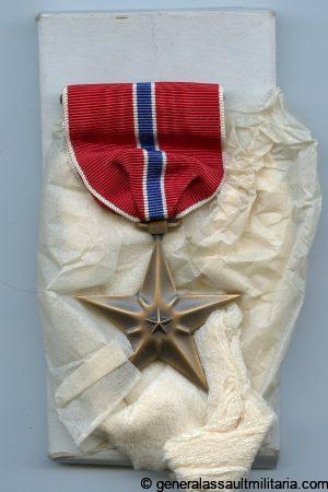 WWII bronze star with wrap and white box
