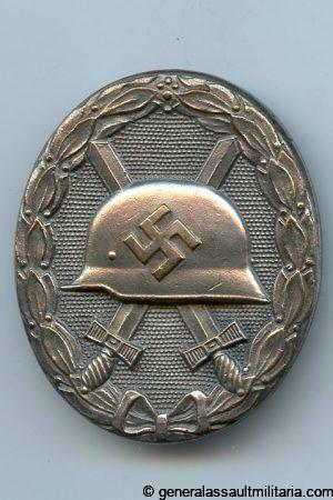 Wound badge in silver - Deschler & Sohn, München