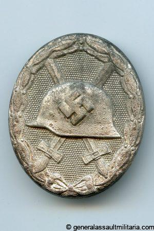 Wound badge in silver - Carl Wild, Hamburg