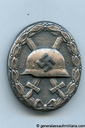 Wound badge in silver - Übergrosse Wiedmann variant