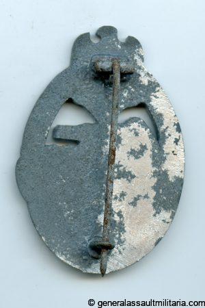 Panzer assault badge in silver - 'Rocky' design