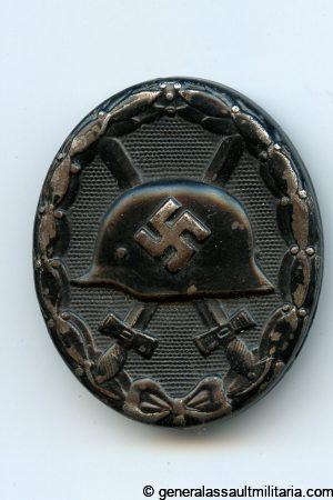 Black wound badge