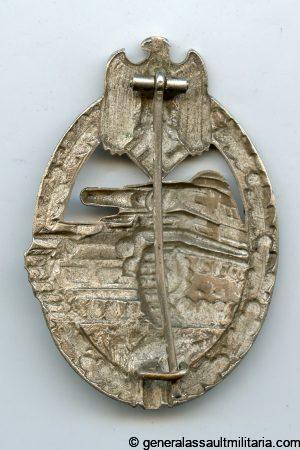 Panzer assault badge in silver - C.E. Juncker, Berlin