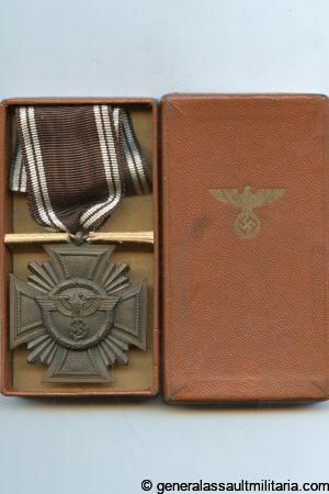10 year NSDAP medal cased - RZM M1/143 Gebrüder Jäger, Gablonz