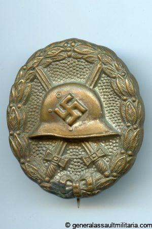 First pattern wound badge in silver - Unknown maker