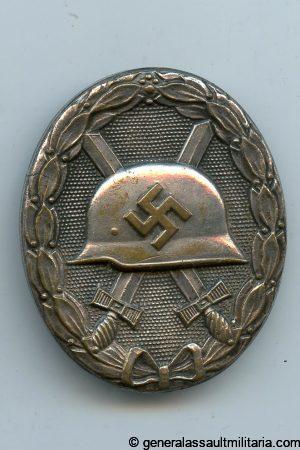 Wound badge in silver - Deschler & Sohn, München