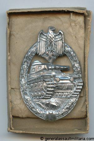 Panzer assault badge in silver + box - Hermann Aurich, Dresden
