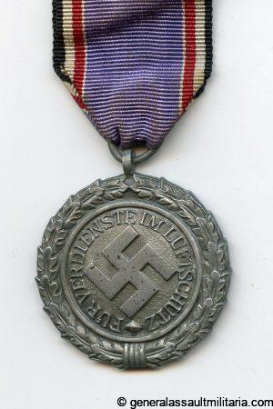 Luftschutz medal second class - unknown maker