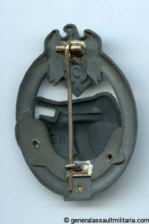 Numbered panzer assault badge 25 in silver – Gustav Brehmer, Markneukirchen