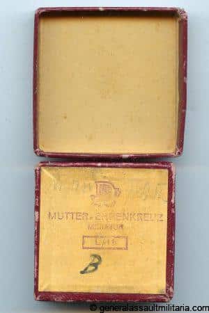 Mothers cross miniature LDO case - L/11 Wilhelm Deumer, Lüdenscheid