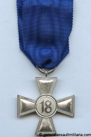 18 year loyal service medal with Heer attachment eagle