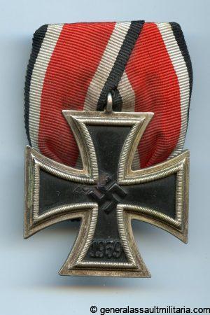 Iron cross second class single mounted - MM2 C.E. Juncker, Berlin