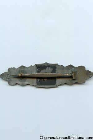 Close combat clasp in bronze - Funke & Brüninghaus, Lüdenscheid
