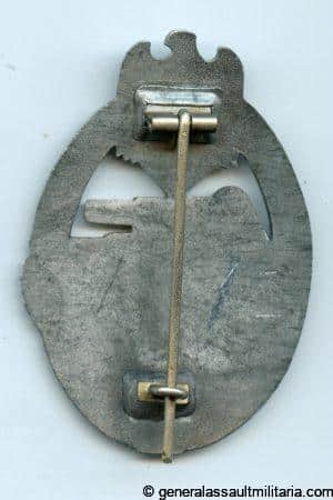Panzer assault badge in silver - Pillow crimp Vienna design