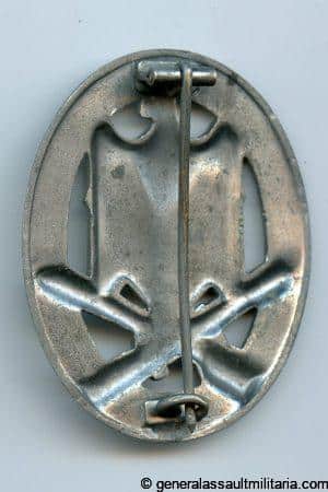 General assault badge in silver - Paul Meybauer, Berlin
