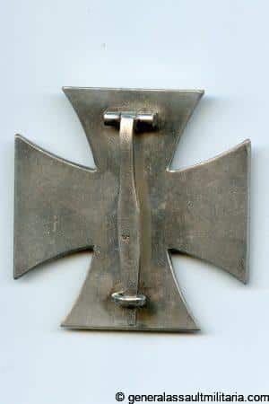 Iron cross first class - L/10 Deschler & Sohn, München.
