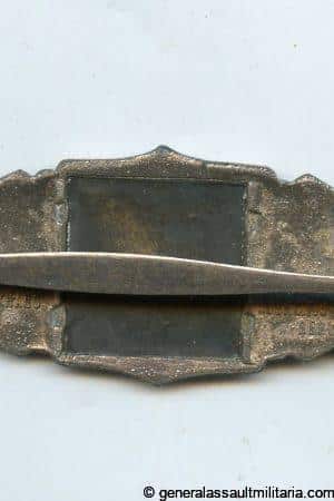 Close combat clasp in silver - C.E. Juncker, Berlin