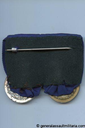 Medal bar combo with 4 and 12 year Luftwaffe service medals