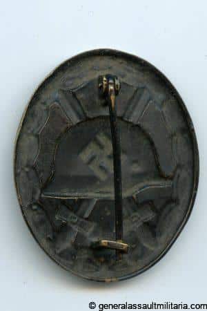 Wound badge in black - Unknown maker