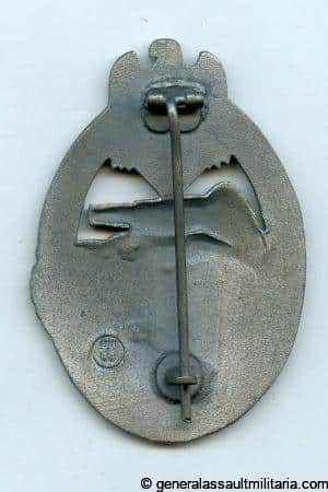 Panzer assault badge in bronze – E.F. Wiedmann, Frankfurt